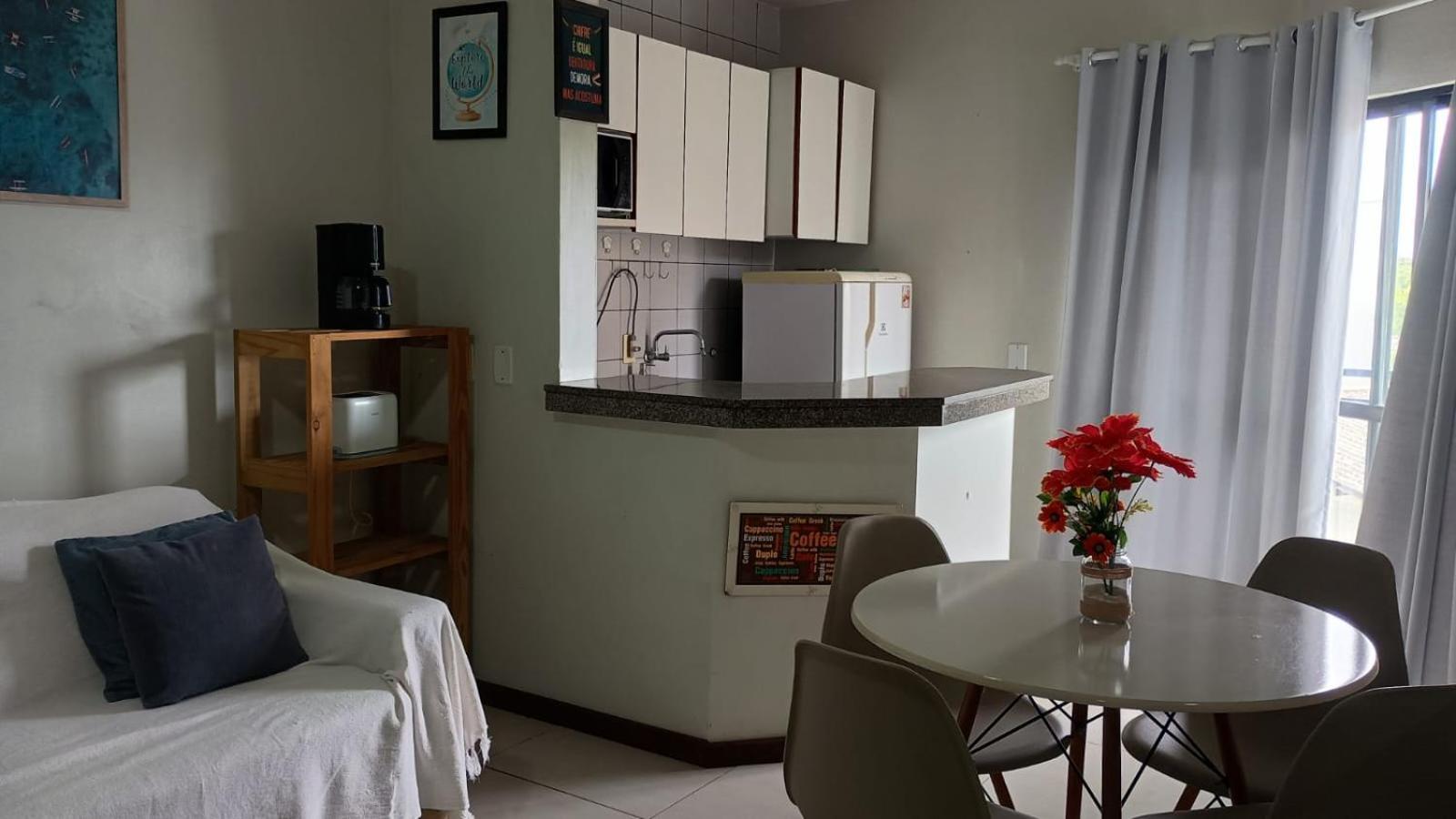 Apartamento Pe Na Areia De 1 Dormitorio Com Vista Para Praia Ou Vista Lateral Pontas Das Canas — Fotos 2
